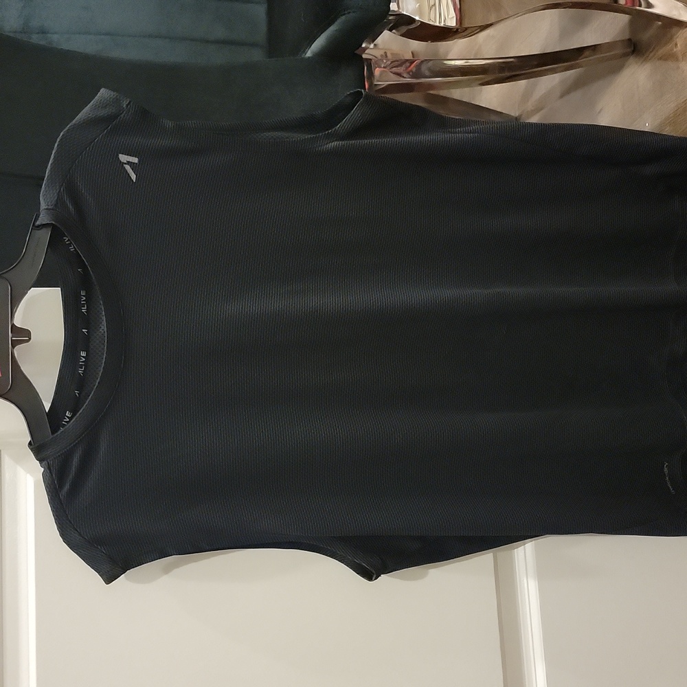 Men's tank